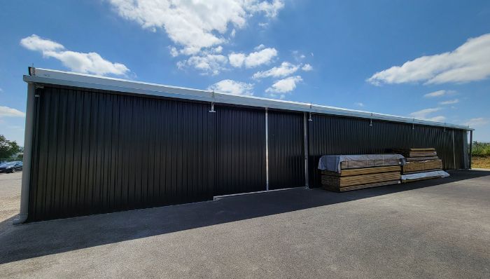 entrepôt de stockage pour une société de bois